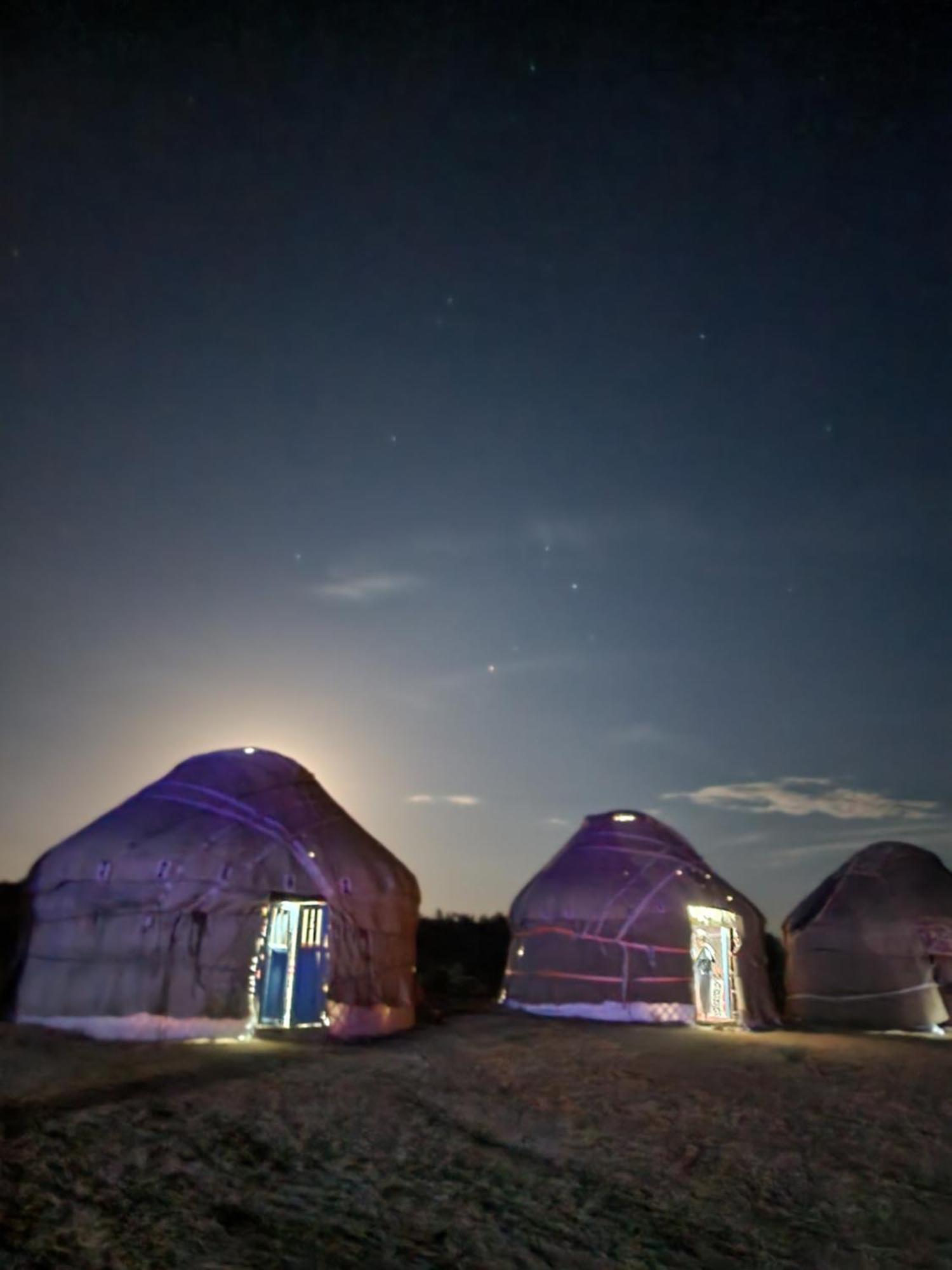 Authentic Uzbek Yurt Camp Eco-Friendly Hotel Nurota Kültér fotó